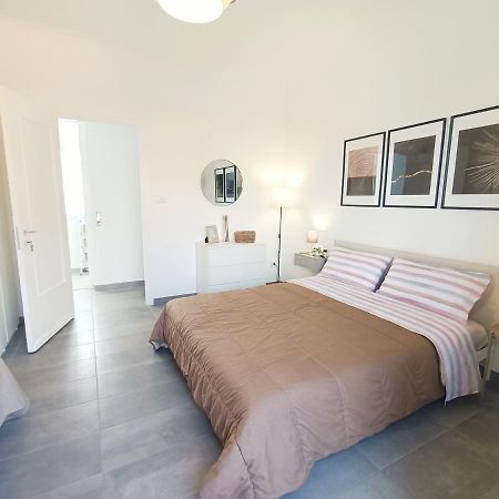 Orto Limoni Apartment - Quadrilocale Catania Centro Bagian luar foto