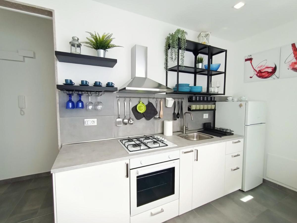 Orto Limoni Apartment - Quadrilocale Catania Centro Bagian luar foto