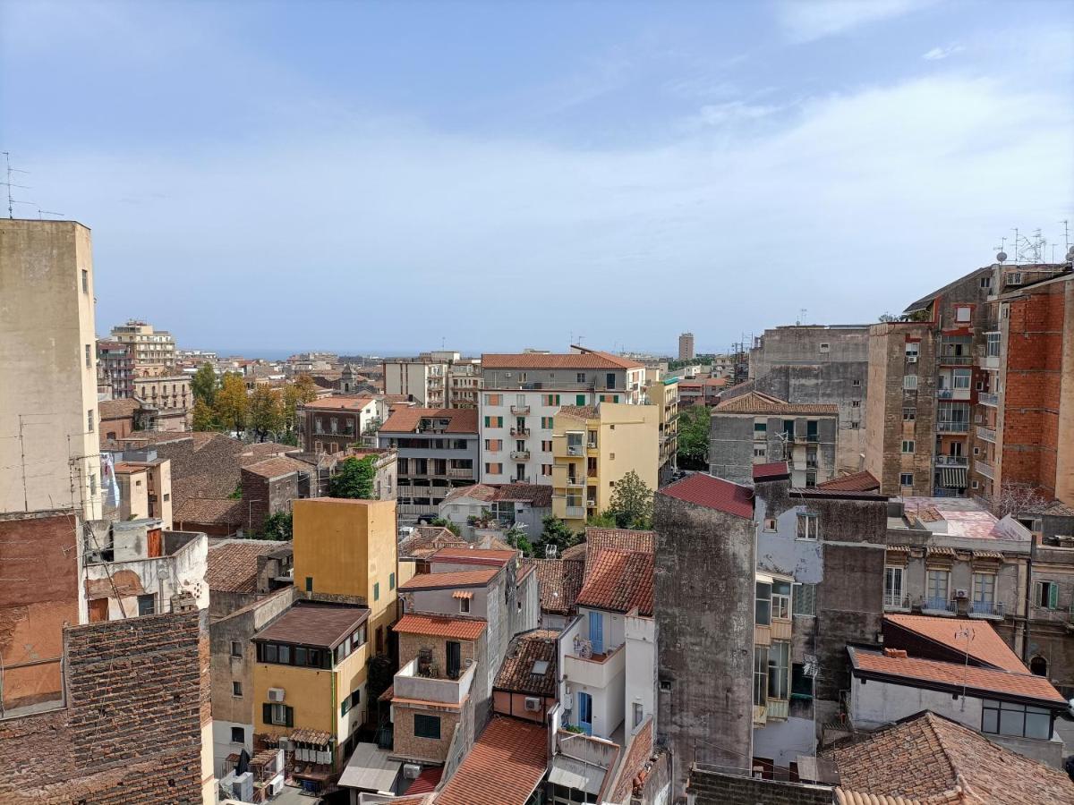 Orto Limoni Apartment - Quadrilocale Catania Centro Bagian luar foto