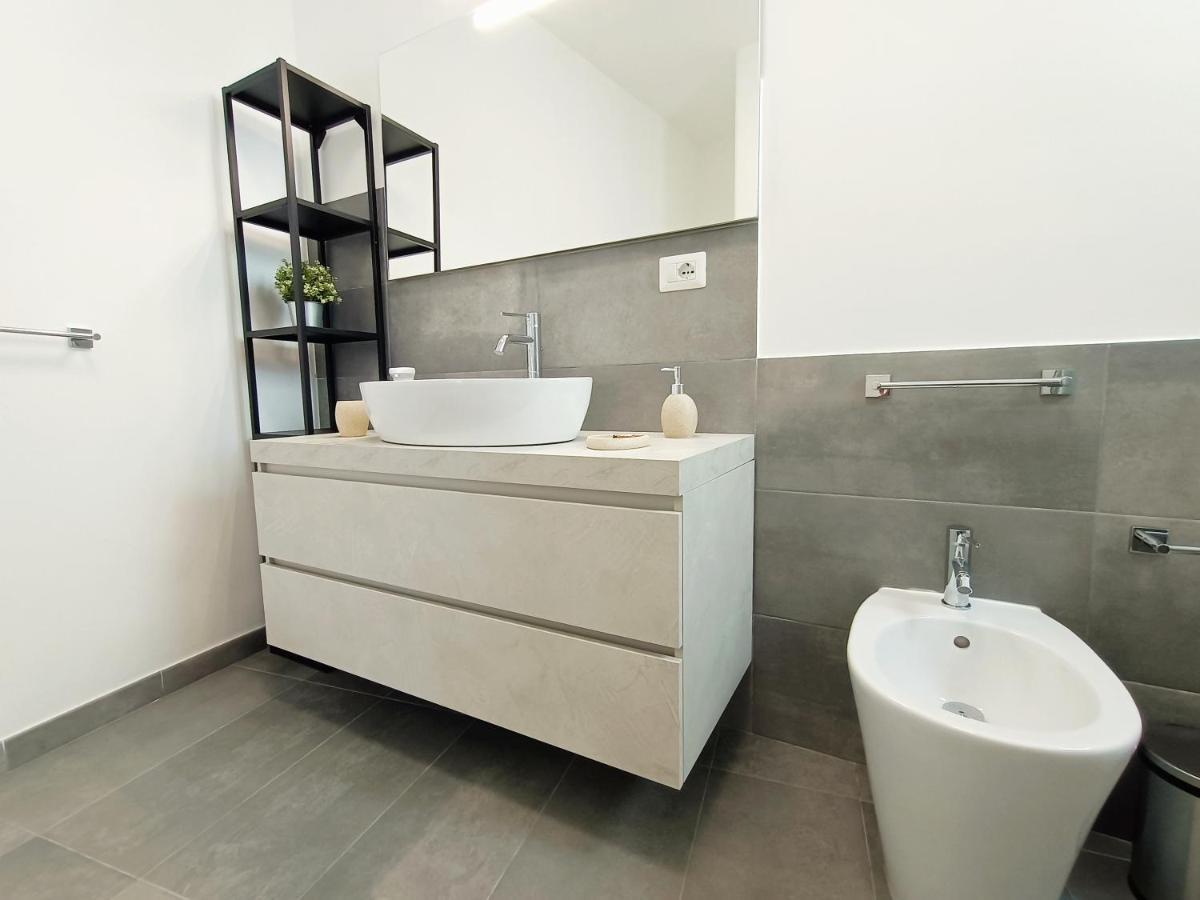Orto Limoni Apartment - Quadrilocale Catania Centro Bagian luar foto